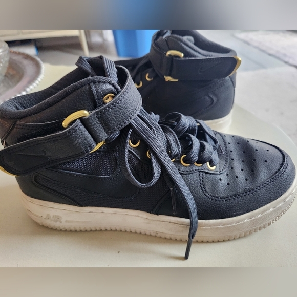 Nike Air Force 1 Mid‎ LV8 'Anthracite' 820342-002 Size 5Y - Picture 1 of 5